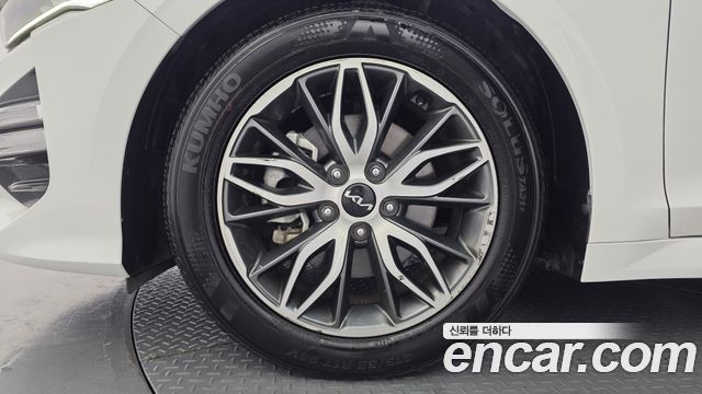 Kia K5 (III) 2.0 Noblesse 2022 — фото 5