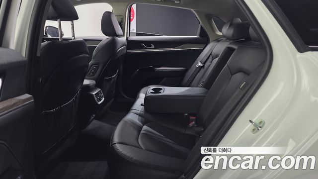 Kia K5 (III) 2.0 Noblesse 2022 — фото 12