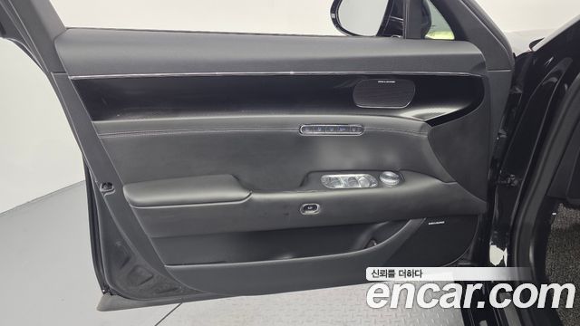 Genesis G90 (RS4) Gasoline 3.5 Turbo 2WD 2023 — фото 24
