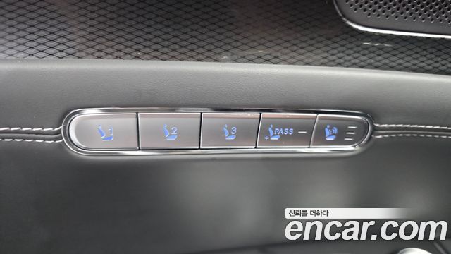Genesis G90 (RS4) Gasoline 3.5 Turbo 2WD 2023 — фото 30