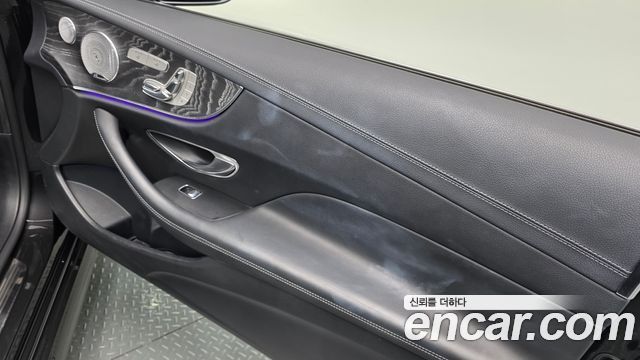 Mercedes-Benz E-Class (W213) E450 4MATIC Coupe 2021 — фото 25