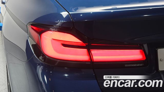 BMW 5 Series (G30) 520i M Sport 2021 — фото 23