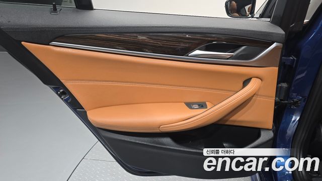 BMW 5 Series (G30) 520i M Sport 2021 — фото 25