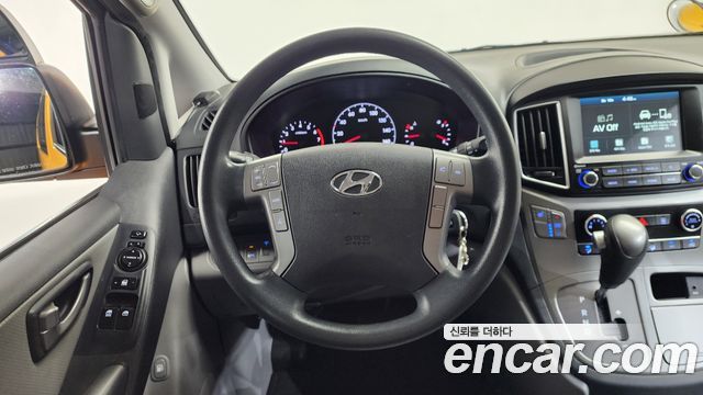 Hyundai Grand Starex School Bus LPi 2021 — фото 13