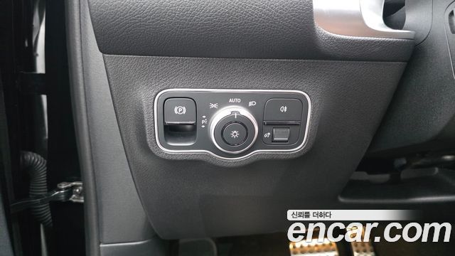 Mercedes-Benz GLB-Class (X247) AMG GLB35 4MATIC 2025 — фото 19