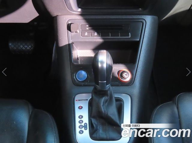Volkswagen Tiguan 2.0 TDI Comfort 5N 2016 — фото 10
