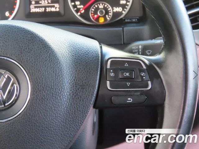 Volkswagen Tiguan 2.0 TDI Comfort 5N 2016 — фото 16
