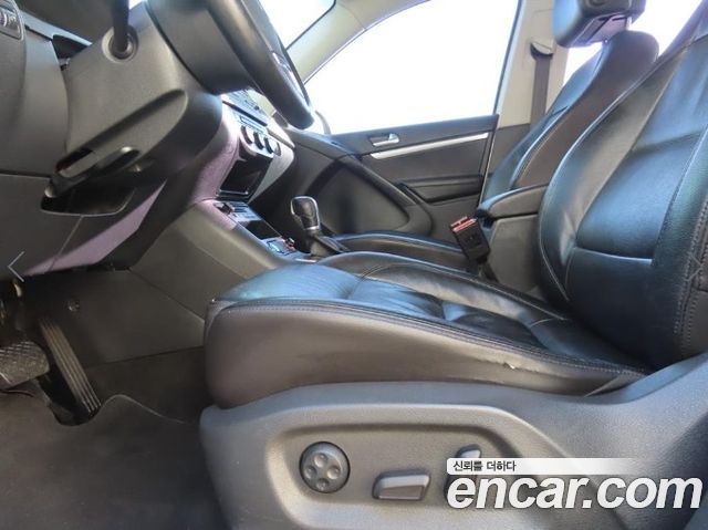 Volkswagen Tiguan 2.0 TDI Comfort 5N 2016 — фото 19