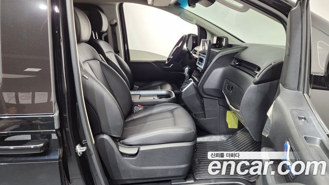 Hyundai Staria L3.5 Cargo 5-Seater Modern 2025 — фото 11