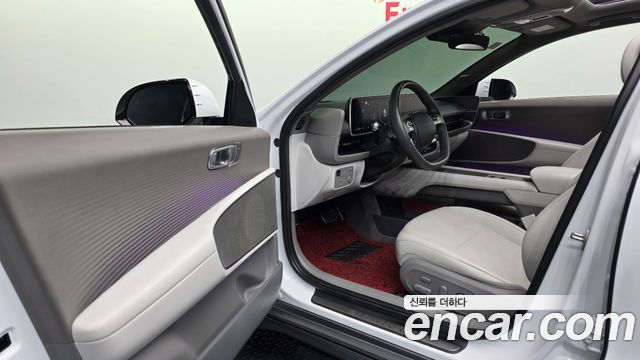 Hyundai Ioniq 6 Long Range AWD Exclusive + 2023 — фото 10