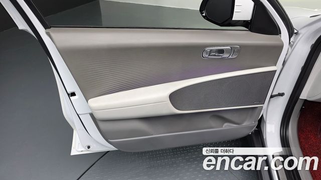 Hyundai Ioniq 6 Long Range AWD Exclusive + 2023 — фото 24