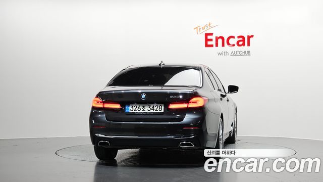 BMW 5 Series (G30) 530e Luxury 2021 — фото 4