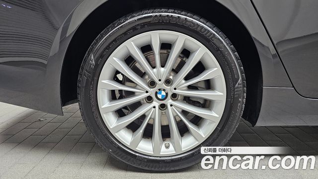 BMW 5 Series (G30) 530e Luxury 2021 — фото 5