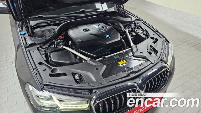 BMW 5 Series (G30) 530e Luxury 2021 — фото 6