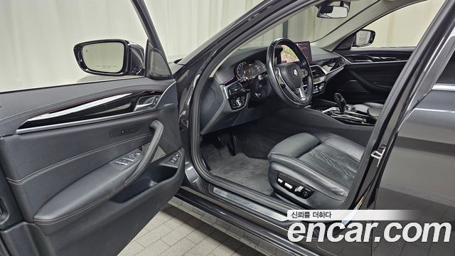 BMW 5 Series (G30) 530e Luxury 2021 — фото 10