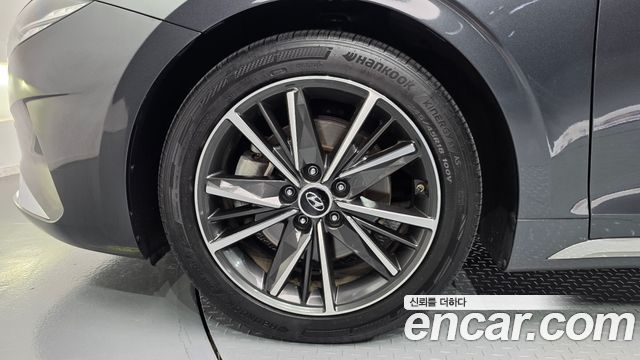 Hyundai Grandeur (IG) 2.5 Le Blanc 2023 — фото 5