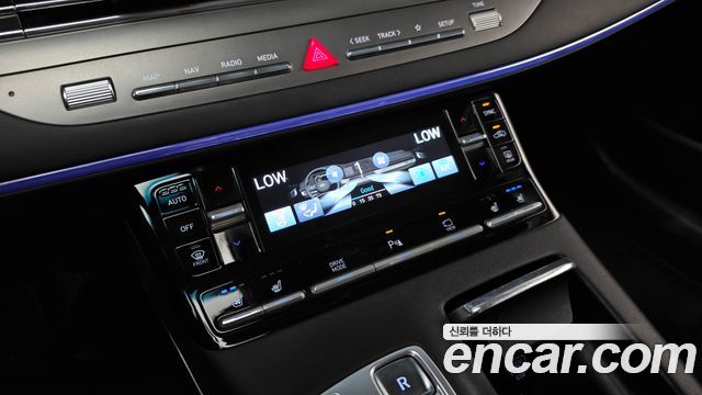 Hyundai Grandeur (IG) 2.5 Le Blanc 2023 — фото 12