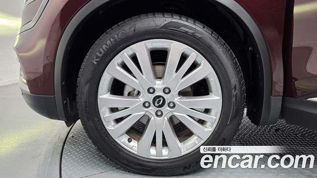 Renault Korea QM6 2.0 LPe Premiere 2WD 2022 — фото 5