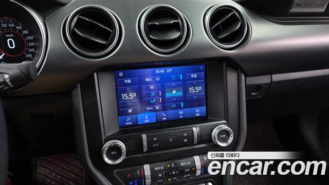 Ford Mustang Coupe 2022 — фото 17
