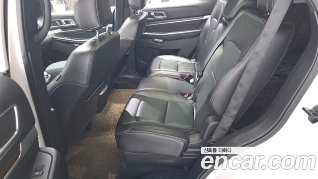 Ford Explorer 2.3 Limited 4WD 5th 2017 — фото 11