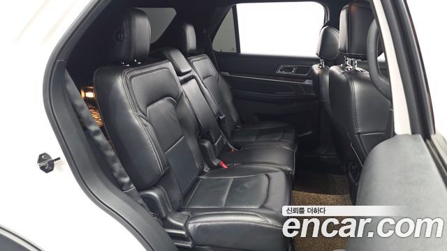 Ford Explorer 2.3 Limited 4WD 5th 2017 — фото 12