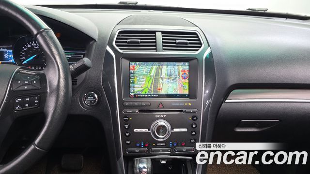 Ford Explorer 2.3 Limited 4WD 5th 2017 — фото 14