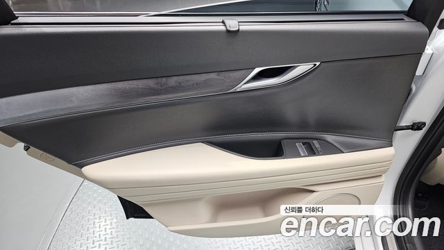 Genesis G80 (RG3) Gasoline 2.5 Turbo AWD 2022 — фото 25