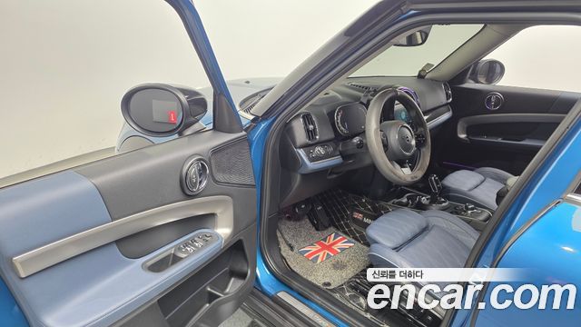 MINI Cooper S Countryman ALL4 Classic 2nd 2023 — фото 10