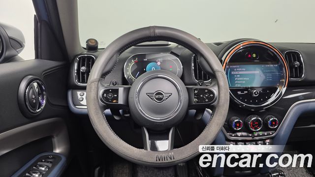 MINI Cooper S Countryman ALL4 Classic 2nd 2023 — фото 13