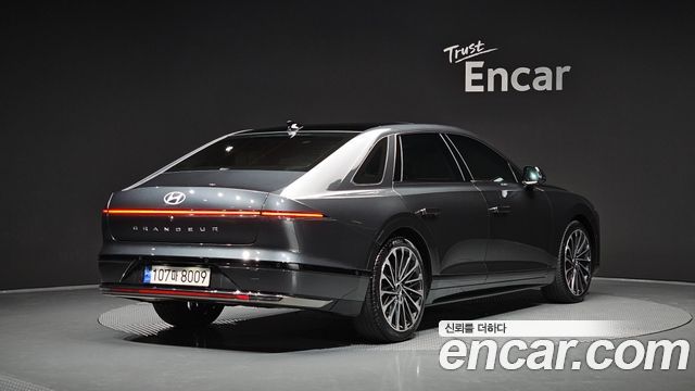 Hyundai Grandeur (GN7) 2,5 Gasoline 2WD Calligraphy 2023 — фото 2