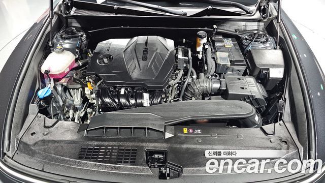 Hyundai Grandeur (GN7) 2,5 Gasoline 2WD Calligraphy 2023 — фото 6
