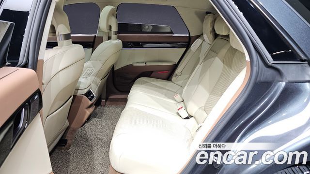 Hyundai Grandeur (GN7) 2,5 Gasoline 2WD Calligraphy 2023 — фото 12