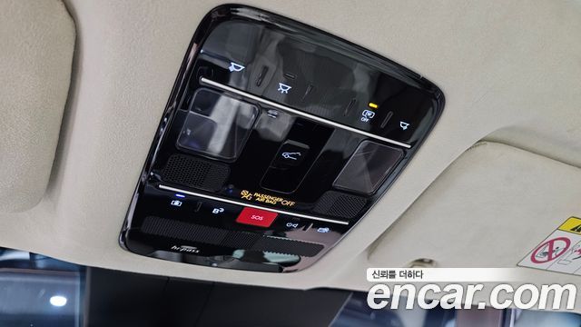 Hyundai Grandeur (GN7) 2,5 Gasoline 2WD Calligraphy 2023 — фото 27