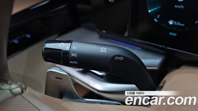 Hyundai Grandeur (GN7) 2,5 Gasoline 2WD Calligraphy 2023 — фото 32