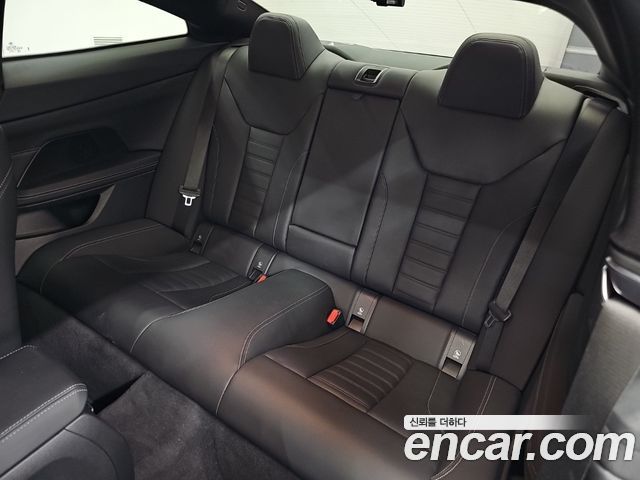 BMW 4 Series (G22) 420i M Sport Coupe 2024 — фото 16
