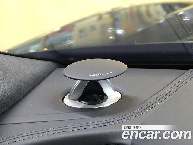 Audi RSQ8 (4M) 4.0 TFSI Quattro Performance 2025 — фото 15