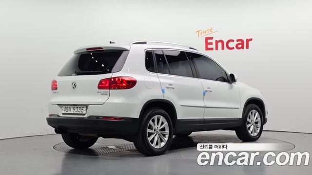 Volkswagen Tiguan 2.0 TDI Comfort 5N 2015 — фото 2