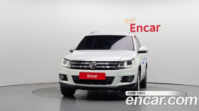 Volkswagen Tiguan 2.0 TDI Comfort 5N 2015 — фото 3