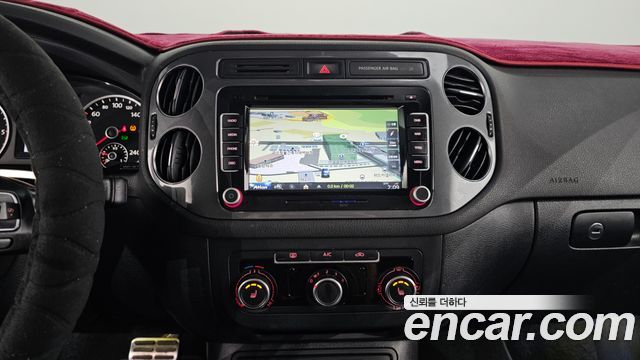 Volkswagen Tiguan 2.0 TDI Comfort 5N 2015 — фото 14
