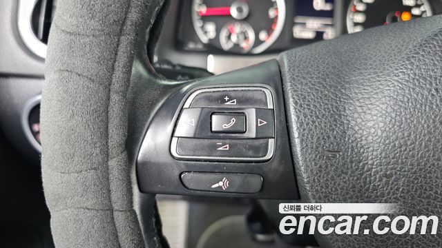 Volkswagen Tiguan 2.0 TDI Comfort 5N 2015 — фото 17
