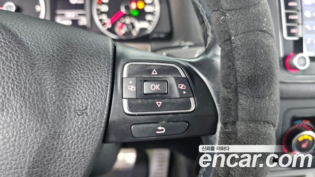 Volkswagen Tiguan 2.0 TDI Comfort 5N 2015 — фото 18