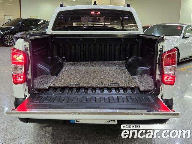 KG Mobility (SsangYong) Rexton Sports Khan Diesel 2.2 2WD Prestige (5-Link) 2020 — фото 23