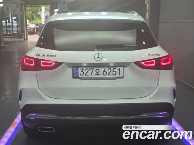 Mercedes-Benz GLA-Class (H247) GLA250 4MATIC 2023 — фото 4