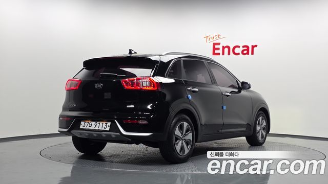 Kia Niro Noblesse 2019 — фото 2