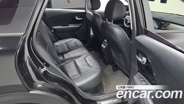 Kia Niro Noblesse 2019 — фото 11