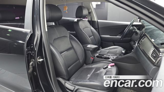 Kia Niro Noblesse 2019 — фото 26
