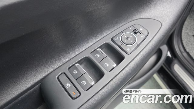 Hyundai Grandeur (IG) 3.0 LPi Rent Car Modern 2023 — фото 12