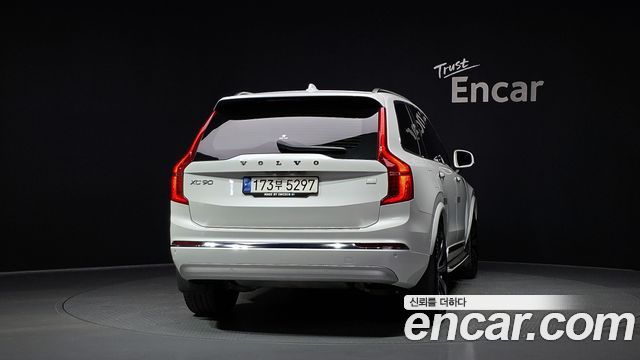 Volvo XC90 (II) T8 Inscription Hybird 2022 — фото 4