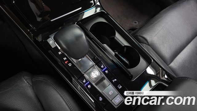 Kia K7 Premier 2.5 GDI Noblesse 2020 — фото 9