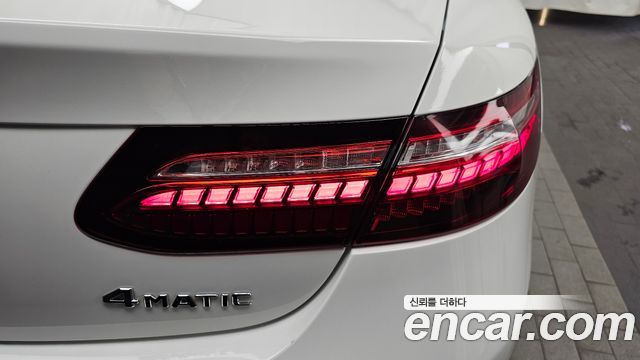 Mercedes-Benz E-Class (W213) E450 4MATIC Cabriolet 2021 — фото 23